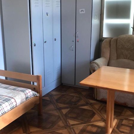 Hostel Mif Ivano-Frankivszk Kültér fotó