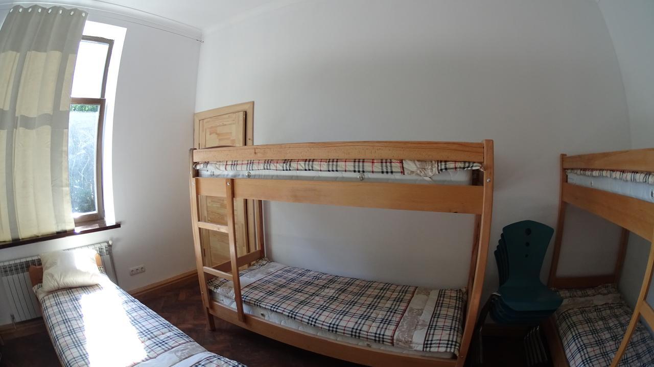 Hostel Mif Ivano-Frankivszk Kültér fotó